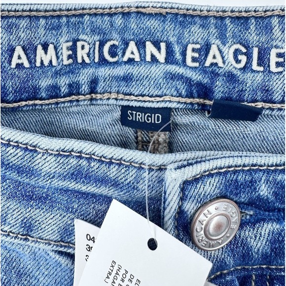 American Eagle Sz 16 Regular Women's Mom Jeans Strigid Denim Distressed New - Picture 3 of 11